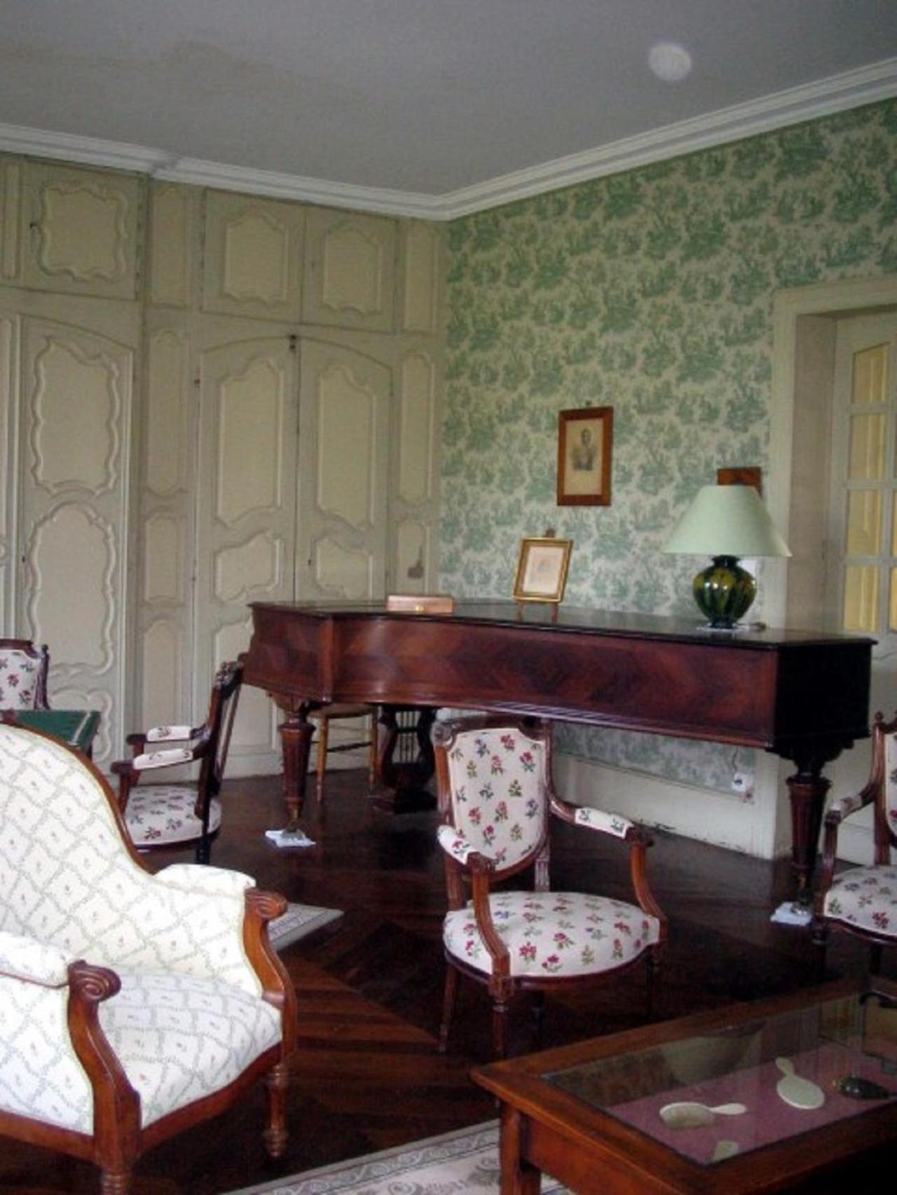 Vénès Domaine De Lalande B&B 외부 사진
